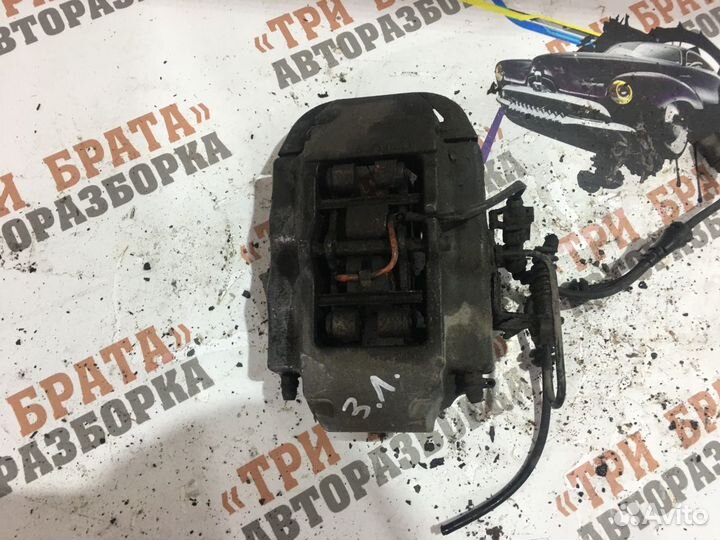 Фольксваген Туарег Суппорт задний Лев