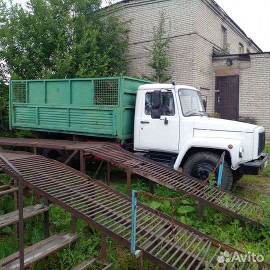 Услуги самосвала трактора