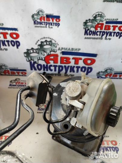 Вакуумный усилитель тормозов Audi A8 4.2 Quattro