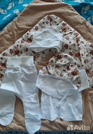 Конверт на выписку летний новый