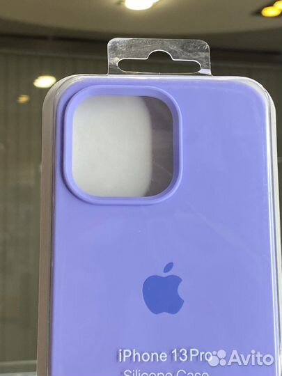 Чехол на iPhone 13 pro фиолетовый