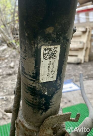 Амортизатор передний левый Audi A3