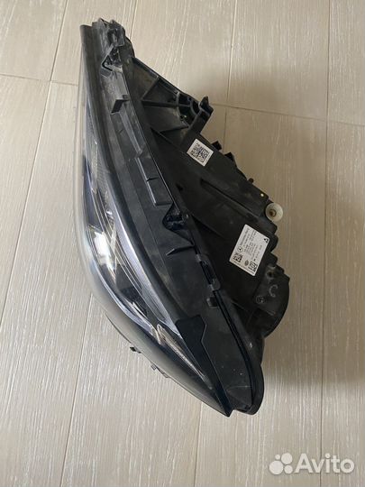 Фара автомобильная на мерседес