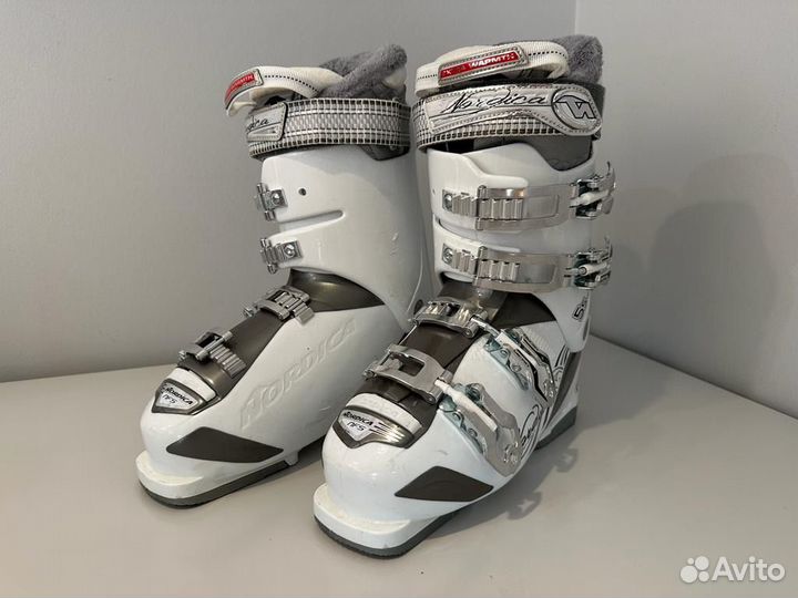 Горнолыжные ботинки Nordica