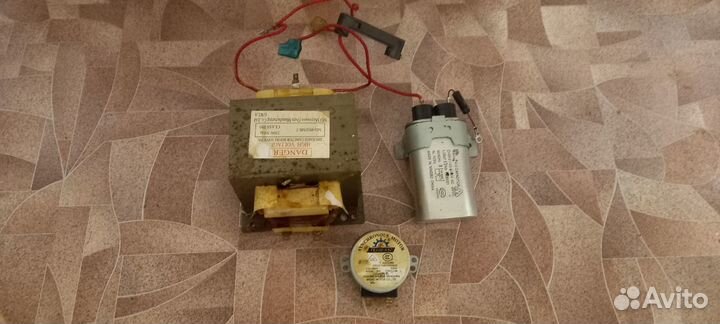 Запчасти для свч печи. Трансформатор