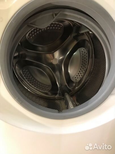 Стиральная машина Ariston