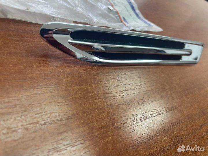 Накладка крыла передняя левая Ford Mondeo