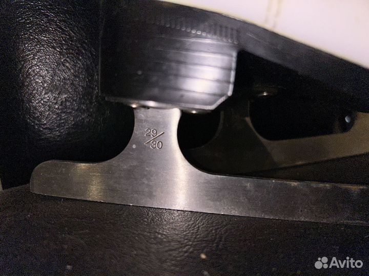 Коньки Ларсен