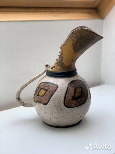 Кувшин декоративный