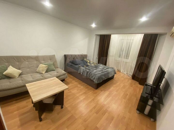 1-к. квартира, 42 м², 9/9 эт.
