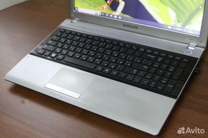 Ноутбук Samsung RV-515