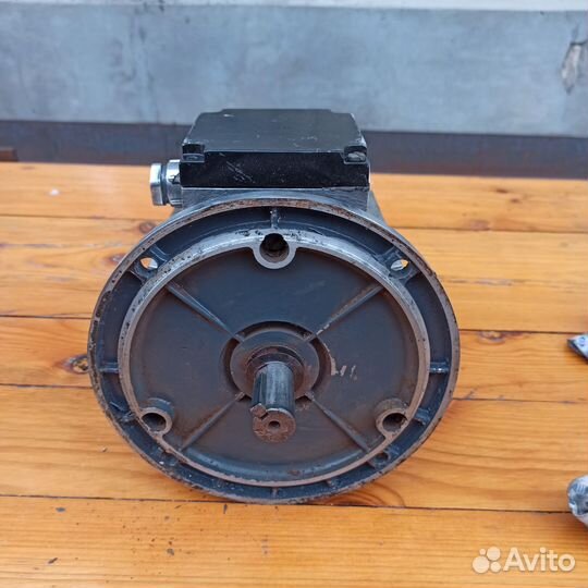 Электромотор для швейной машины