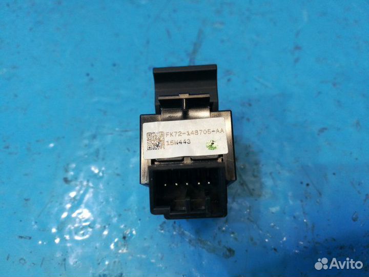 Кнопка левая Land Rover Discovery Sport L550 AJ200