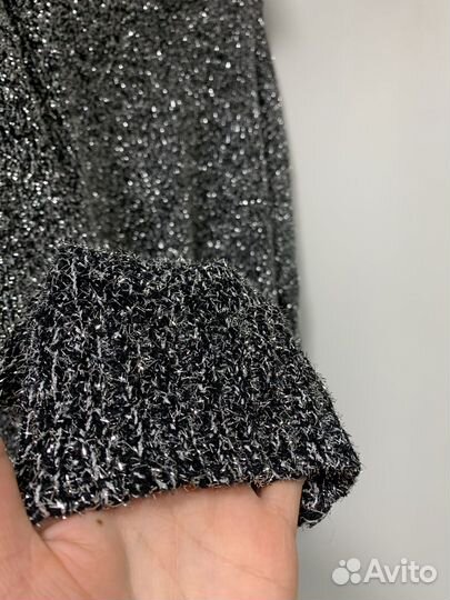 Объемный свитер женский