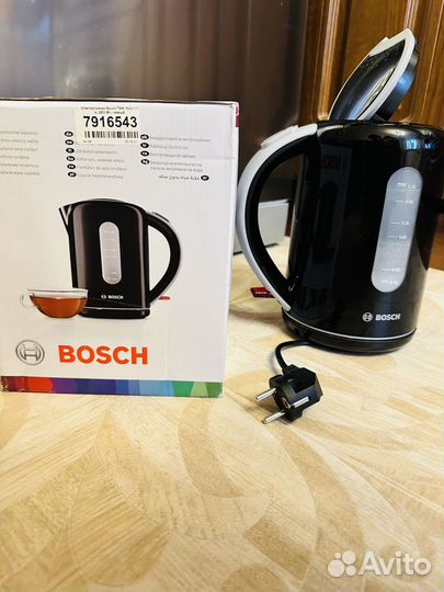 Электро чайник Bosch TWK7603 черный