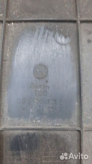 Кожух ремня грм верхний Volkswagen Golf