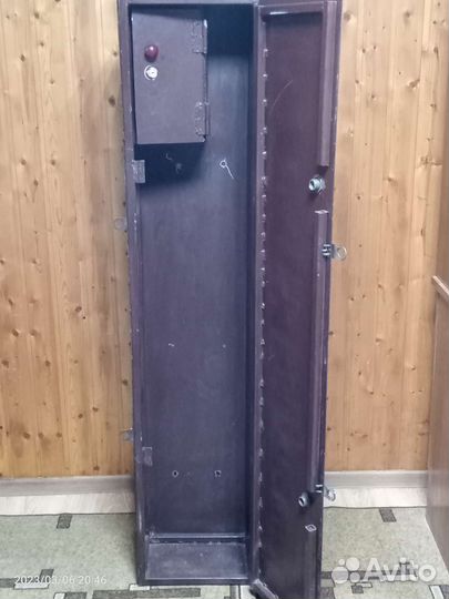 Металлический оружейный сейф