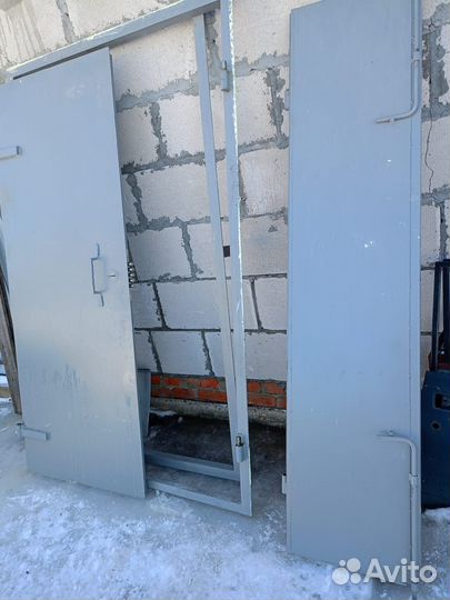 Дверь входная металлическая