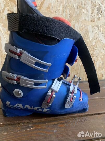 Горнолыжные ботинки lange