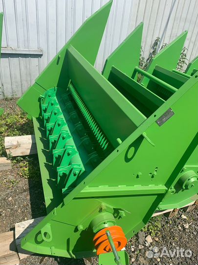 Разбрасыватель соломы Омский Экспериментальный Завод Tornado, 2023