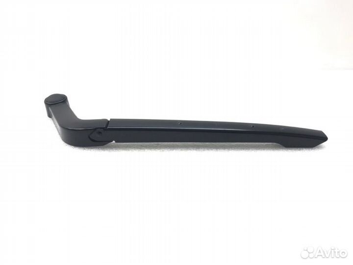 Поводок стеклоочистителя задний Land Rover