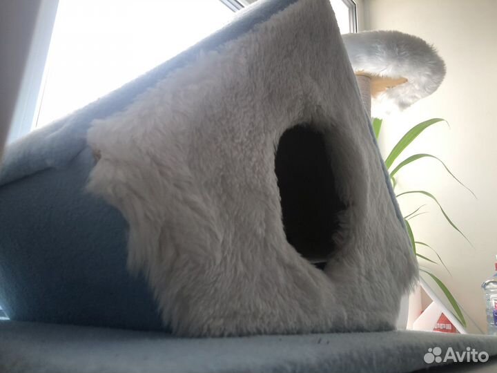 Домик для кошки с когтеточкой