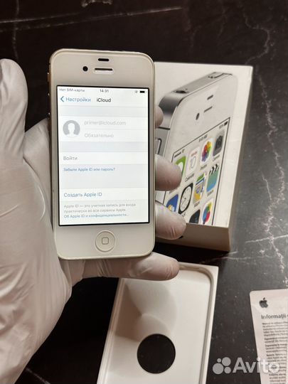iPhone 4S, 8 ГБ