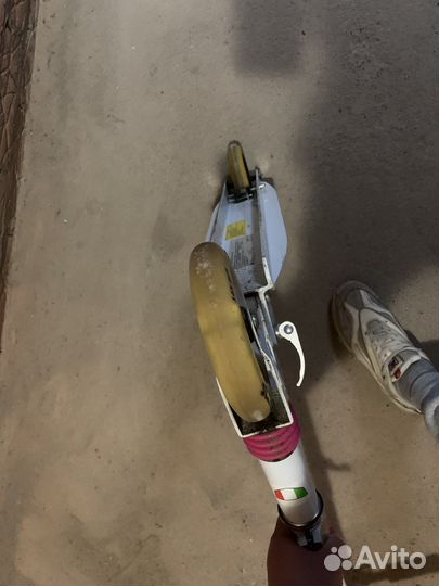 Самокат детский со светящимися колесами