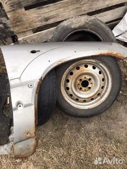 Задняя левая дверь правое крыло Chevrolet Niva