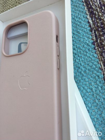 Чехол на iPhone 13 pro magsafe