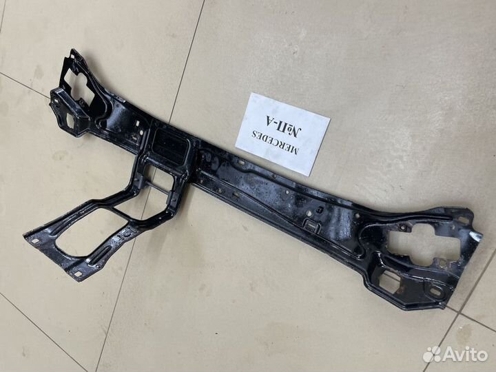 Передняя панель (центральная) Mercedes W209