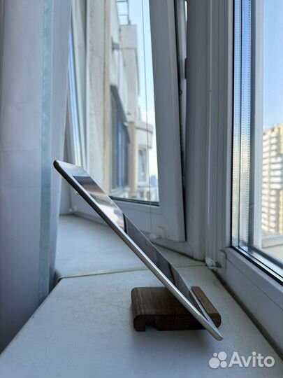 Планшет Apple iPad Air 2 Wi-Fi 16 gb