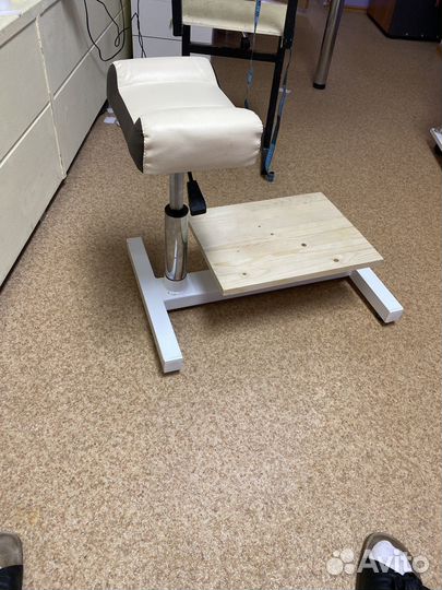 Педикюрная подставка для ног бу