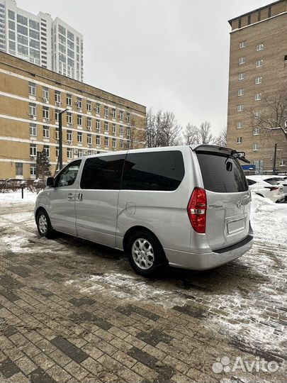 Hyundai Grand Starex 2.5 AT, 2008, 260 000 км