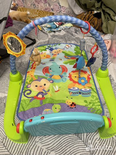 Развивающий коврик fisher price с пианино