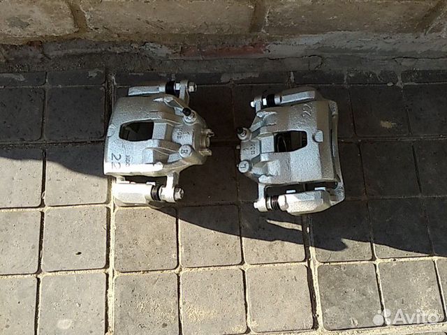 Суппорт тормозной Hyundai Solaris 2 581901RA00