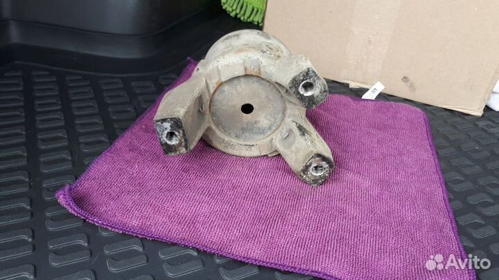 Опора двигателя задняя Hyundai-Kia 21930-2B900