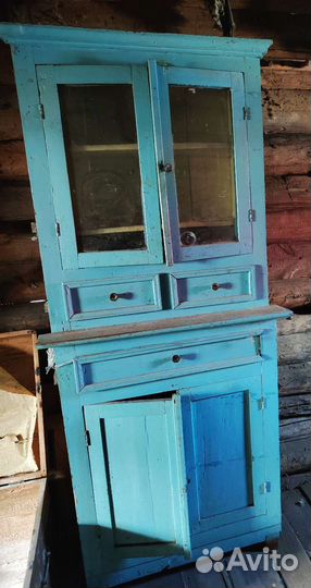 Старинный буфет