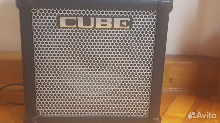 Гитарный комбоусилитель