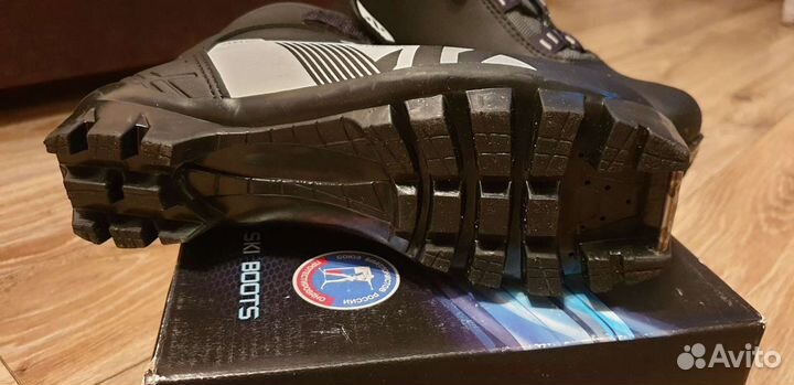 Лыжные ботинки детские 34р