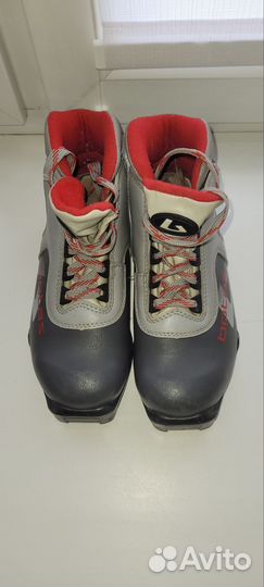Лыжные ботинки 35р SNS