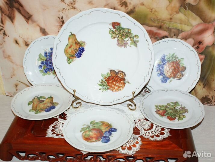 Бисквитницы, тарелки с фруктовым дизайном. Европа