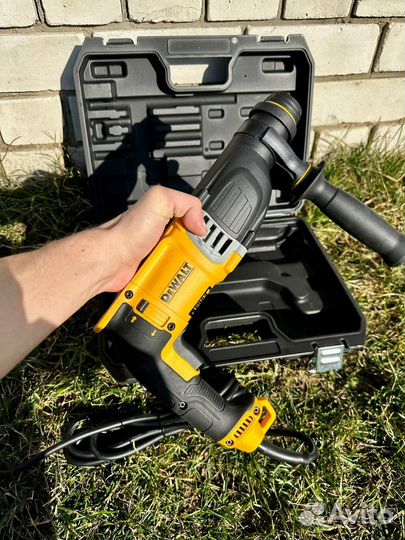 Перфоратор Dewalt