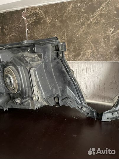 Фары на lend cruiser 200