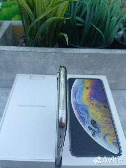iPhone Xs, 64 ГБ