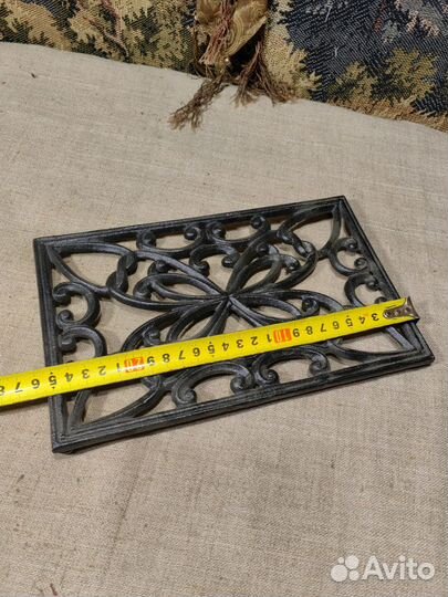 Подставка чугун