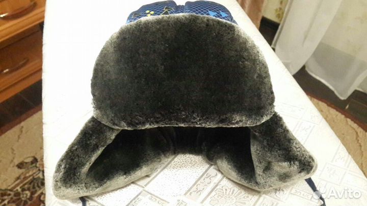 Продам зимнюю шапочку на мальчика 7-9 лет