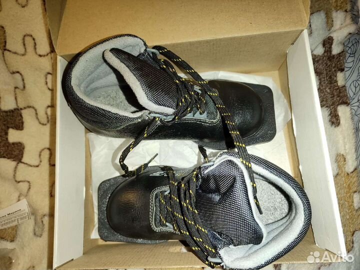 Новые коньки фигурные унисекс Atemi р.42 на 41