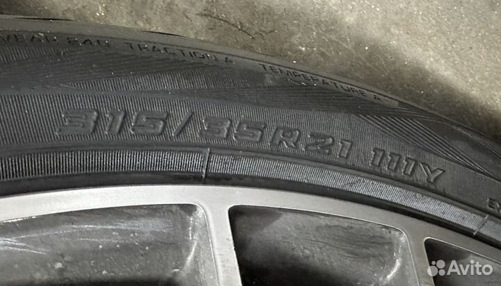 Yokohama Advan Sport V105 285/40 R21 и 315/35 R21 111