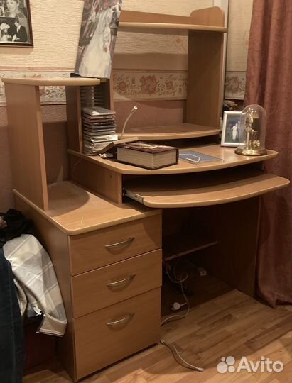 Компьютерный стол